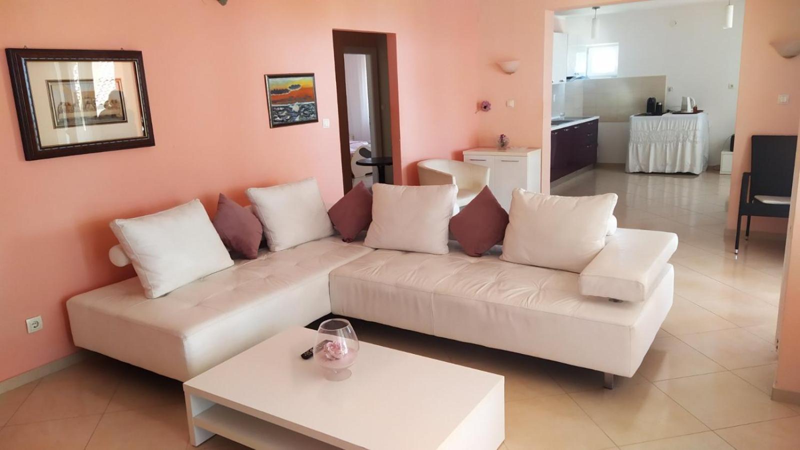 Villa Goda Tučepi Rum bild